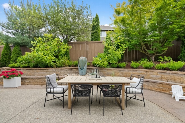 Building Photo - 11311 66th Ave