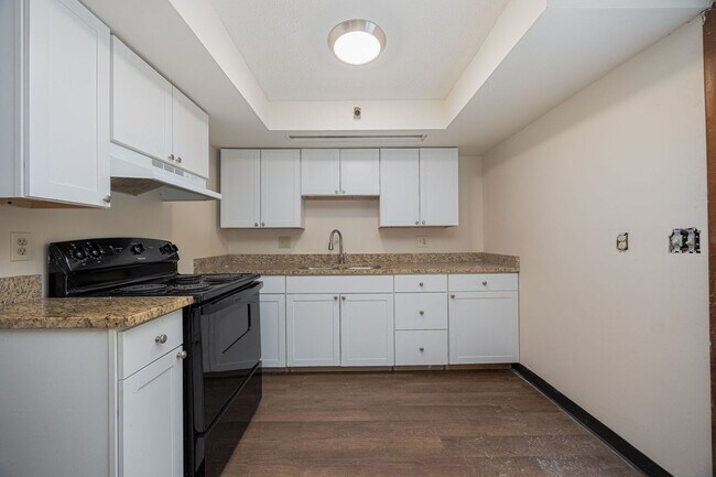 Building Photo - 3399 Beachworth Dr