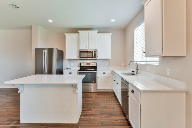 Building Photo - 7908 Spritsail Ln