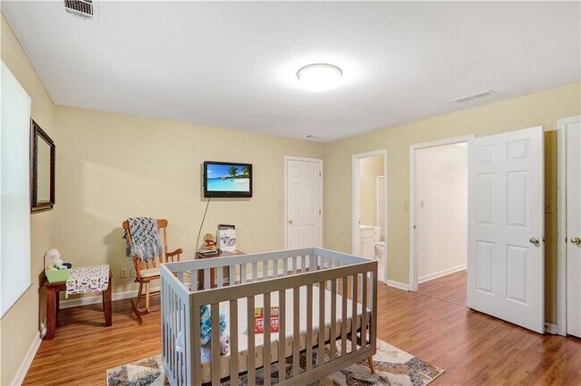 Building Photo - 745 Winterwind Way