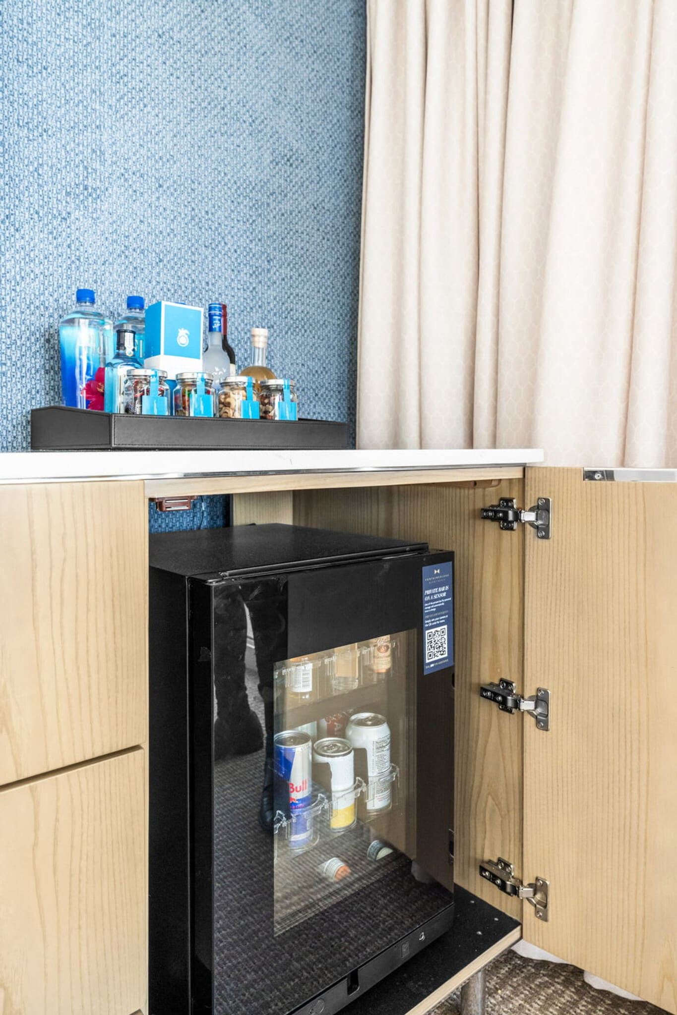 Building Photo - 4401 Collins Ave