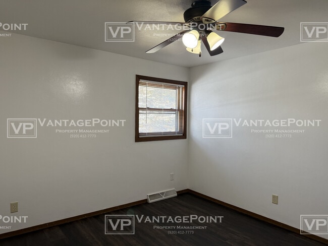 Building Photo - 2721 N Locust St