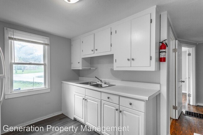 Building Photo - 2 br, 1 bath House - 3921 Bennett Rd