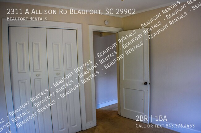 Building Photo - 2311 A Allison Rd Beaufort, SC 29902