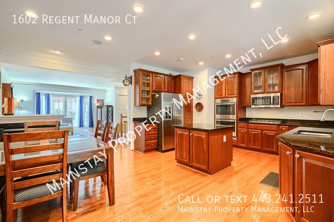 Building Photo - 1602 Regent Manor Ct