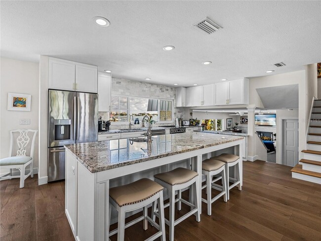 Building Photo - 829 59th Ave