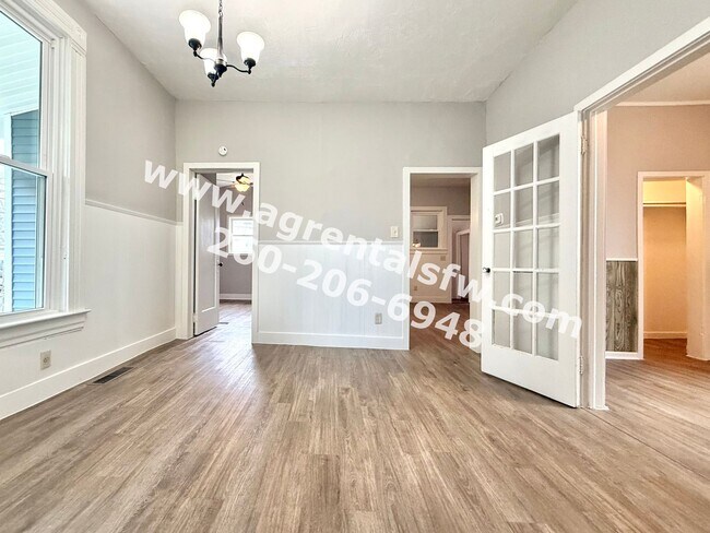 Building Photo - 615 S Jefferson St