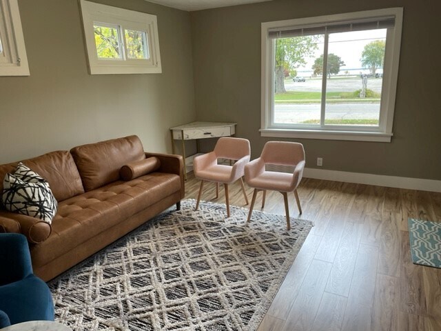 Living Room 1 - 665 S Park Ave