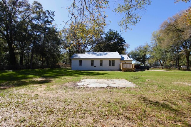 Building Photo - 820 Mayo Trail