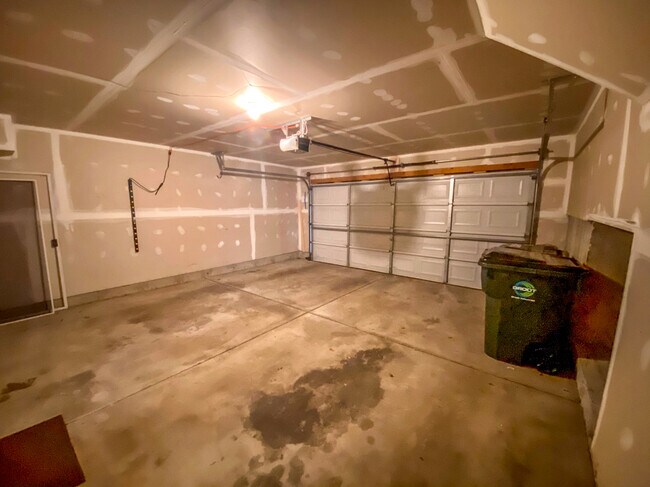 Building Photo - 2249 Hudson Cir