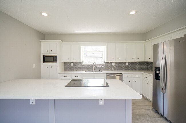 Building Photo - 22418 Goldstone Dr