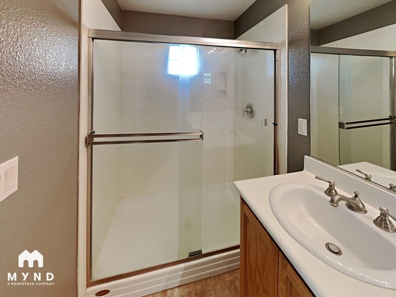 Building Photo - 128 Lippizanner Pl