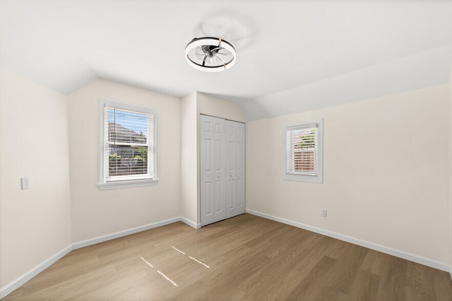 Large Bedroom Downstairs - 1913 Fulton Rd