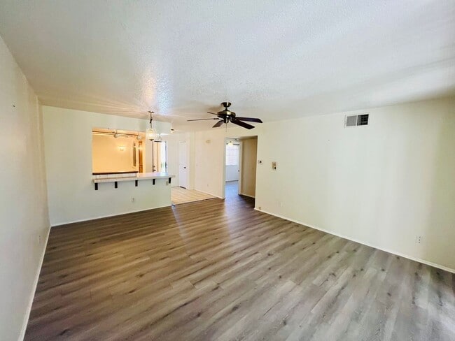 Building Photo - Two Bedroom Rental Home in Jess Ranch Avai...