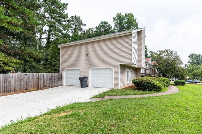 Building Photo - 409 Arnold Rd