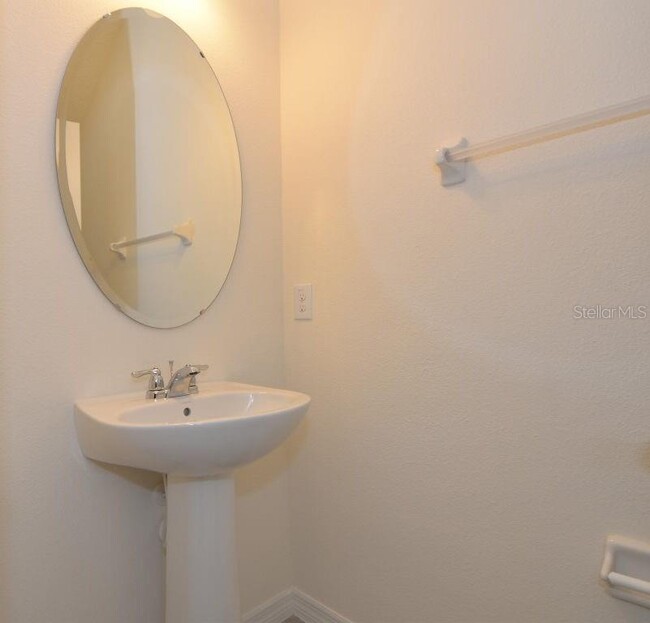 Building Photo - 417 Merry Brook Cir