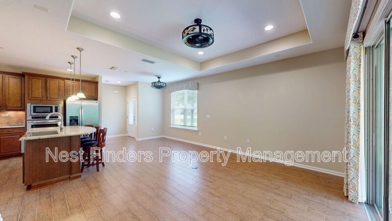 Building Photo - 656 Coconut Palm Pkwy