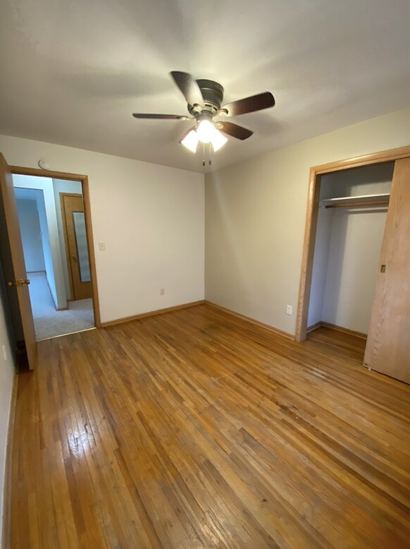 Building Photo - 1211-11 1/2 11 1/2 St N