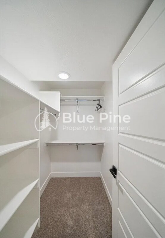 Building Photo - 184 Galena Smt