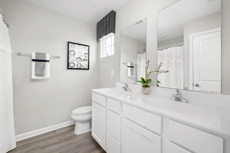 Building Photo - Room in Townhome on Tarik Ln