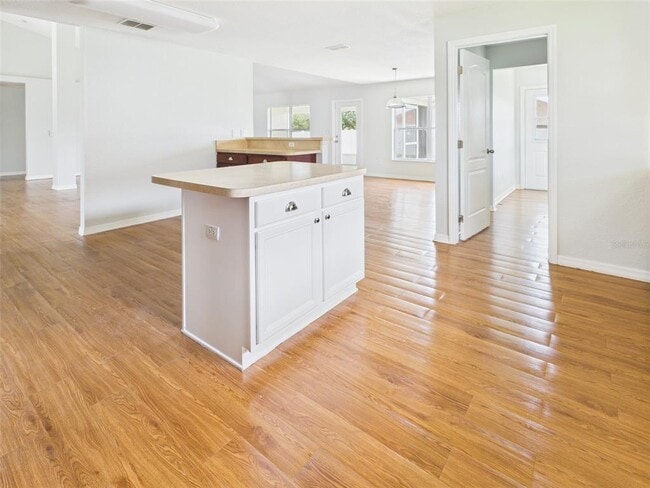 Building Photo - 9875 SW 55th Ct