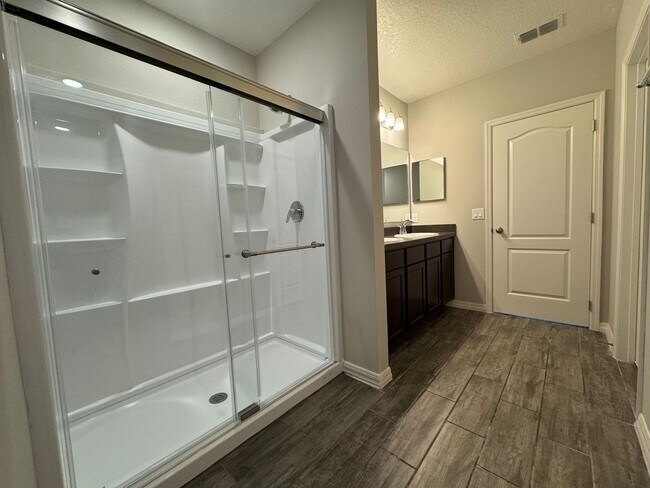 Building Photo - 286 E Fiesta Key Loop