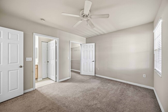 Building Photo - 1195 Villagio Cir