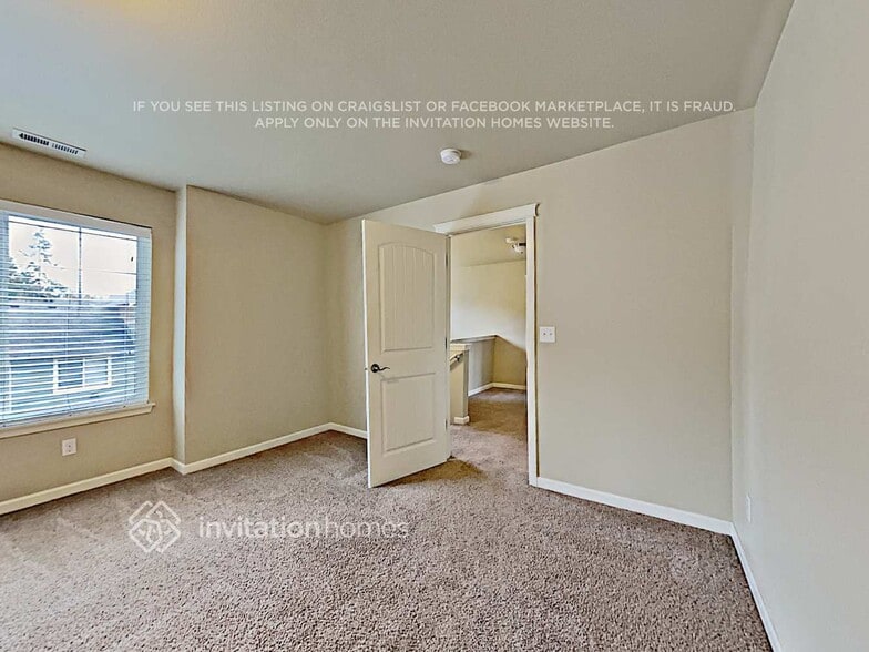 Building Photo - 9929 198th St E