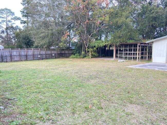 Building Photo - 8929 MacArthur Ct S