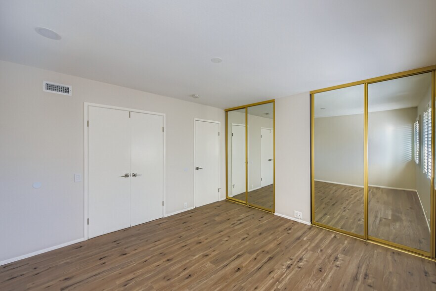 Primary bedroom - 7962 Camino Tranquilo