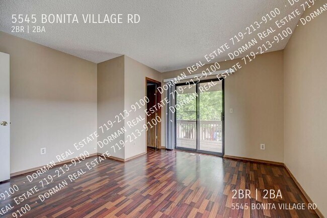 Building Photo - 5545 Bonita Village Rd
