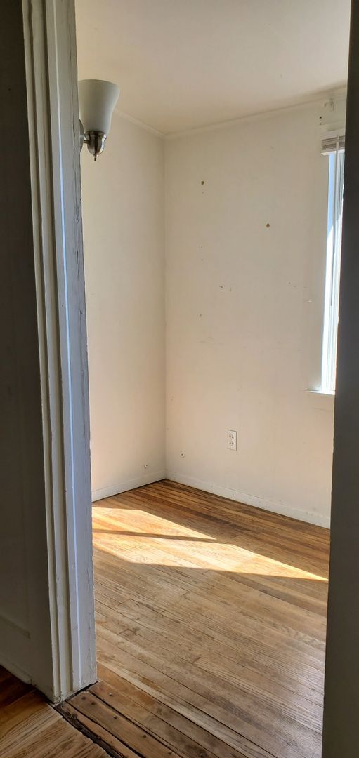 Building Photo - AVAILABLE NOW!! 2 Bedroom with Office space in Jerome contact Property Pros
