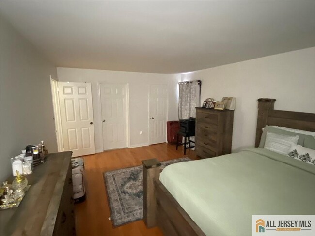 Building Photo - 144 Beverly Hl Ter