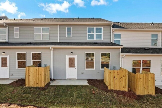 Building Photo - 10 American Ave