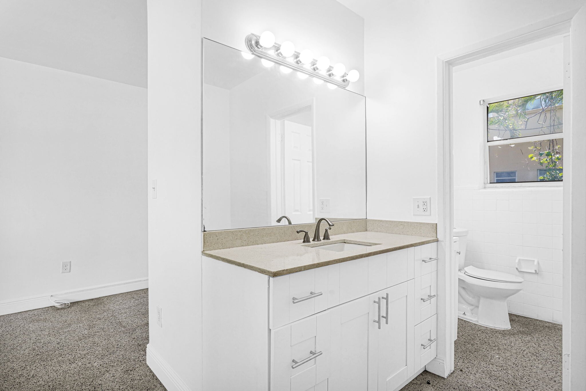 Building Photo - 150 NW 78th St