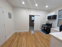 Building Photo - 104-55 42nd Ave