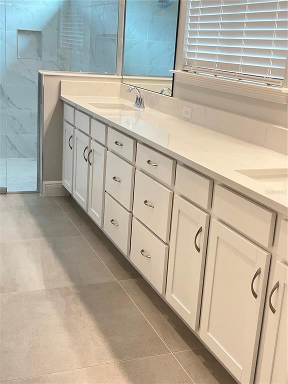 Building Photo - 4836 Shady Pnes Dr