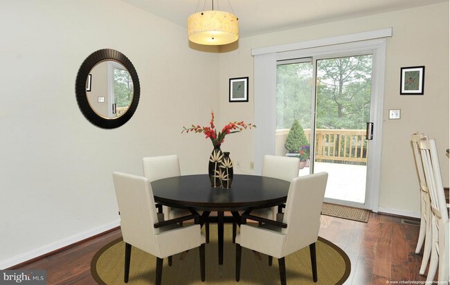 Building Photo - 7411 Salford Ct