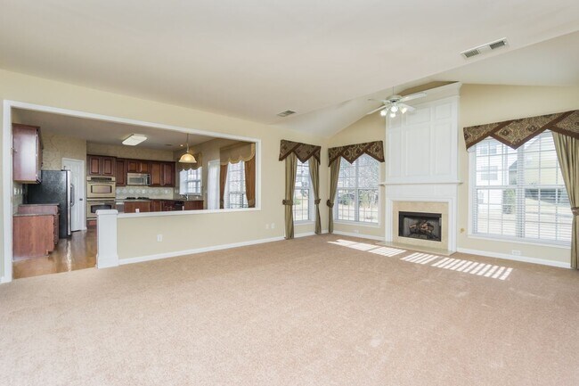 Building Photo - 4987 Rustic Canyon Dr