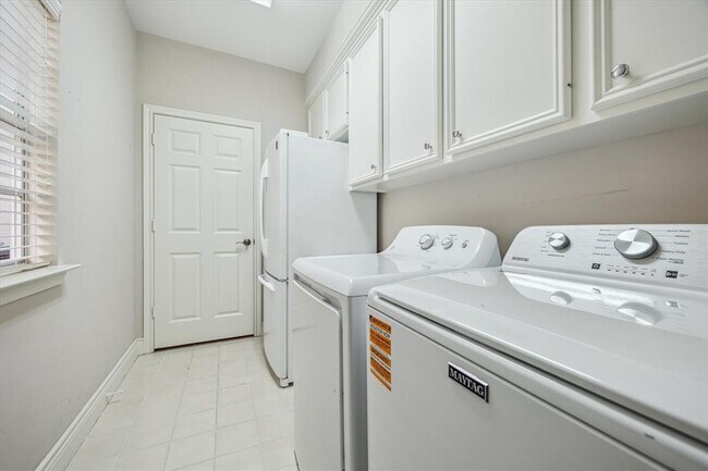 Building Photo - 3609 Timberside Cir Dr
