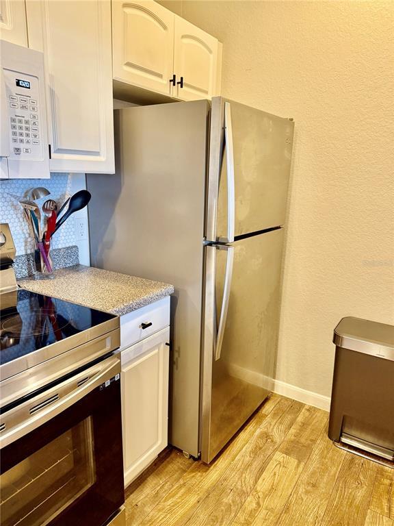 Building Photo - 860 N Orange Ave