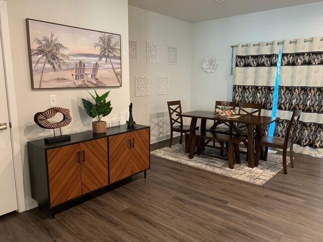 Building Photo - AUGUST SPECIAL!!! 4-bedroom, 3.5-bath town...