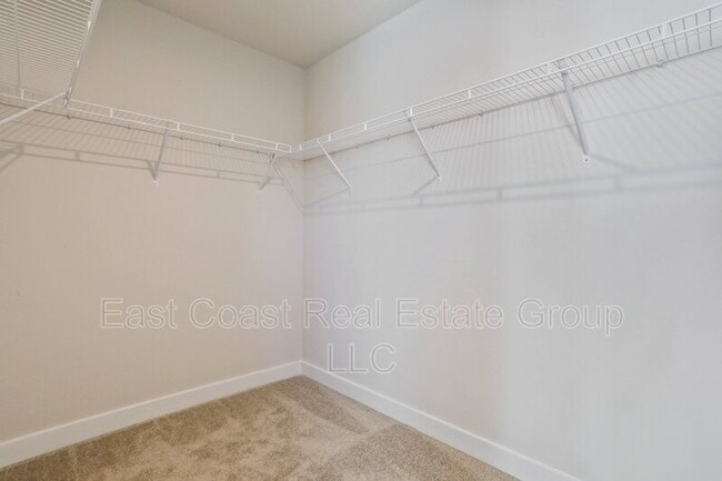 Building Photo - 329 Bookers Ct