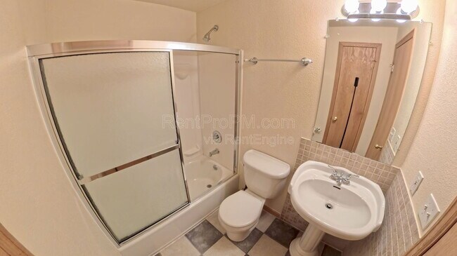 Building Photo - 1514 Carmela Ct