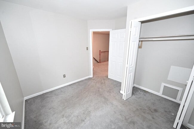 Building Photo - 8767 Ritchboro Rd