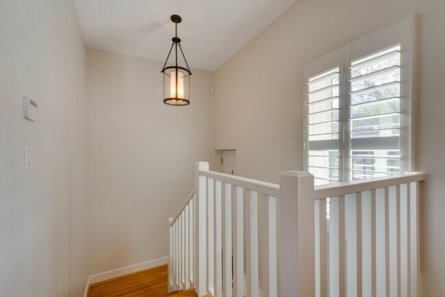 Building Photo - 242 Shawmut Ave