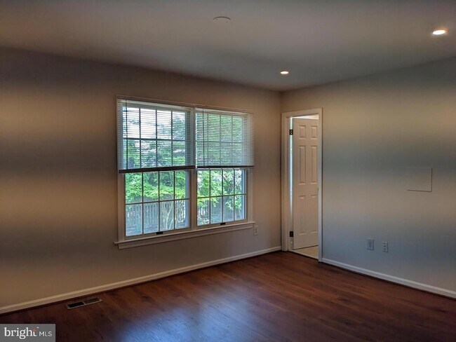 Building Photo - 4500 Stone Pine Ct
