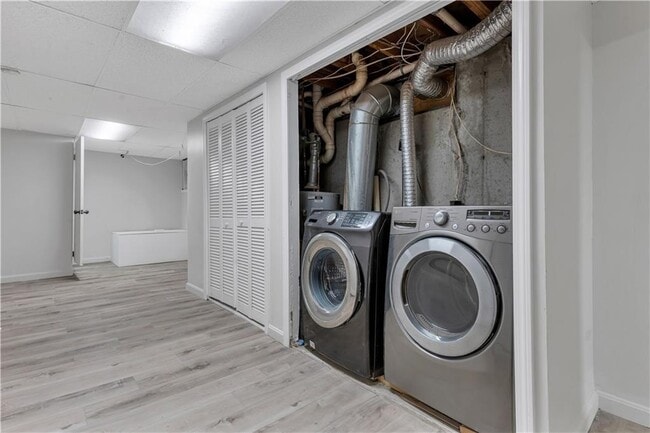 Building Photo - 107 Roosevelt St