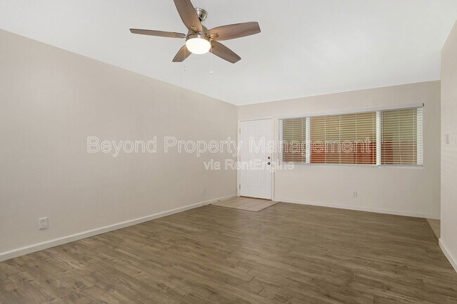 Building Photo - 1315 W Puls St