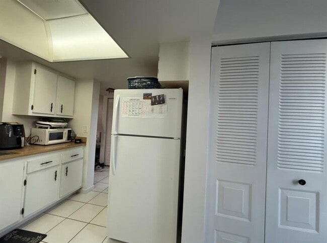 Building Photo - 7420 NW 18th St